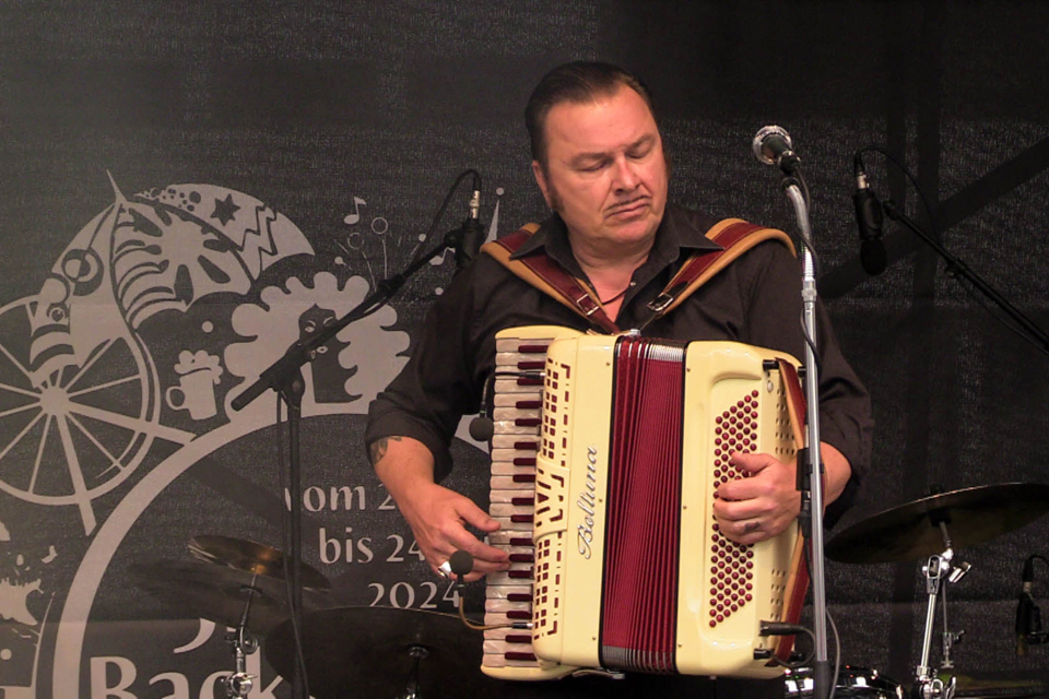 HISS auf dem Backnanger Stra&szlig;enfest