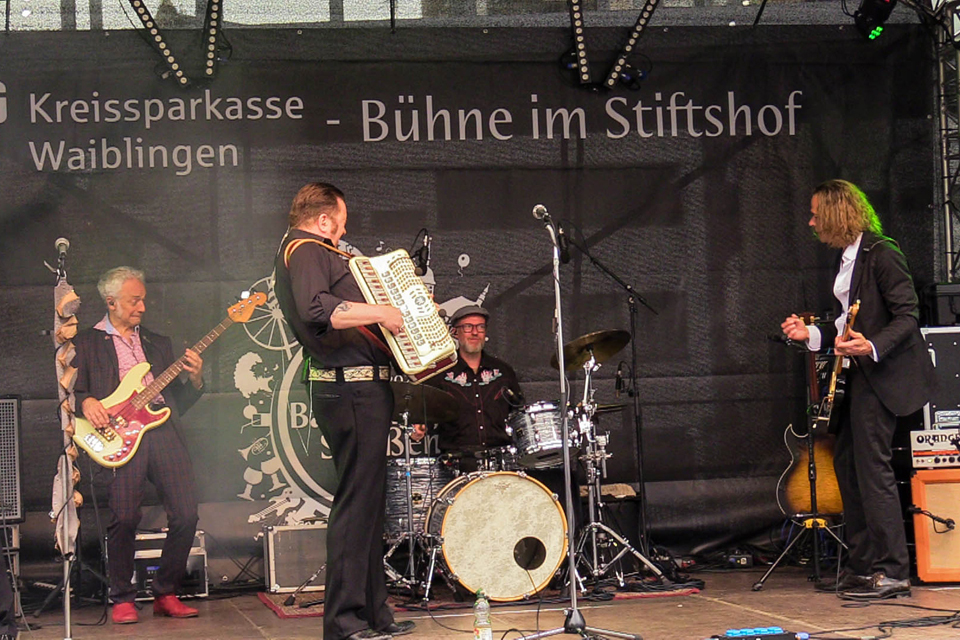 HISS auf dem Backnanger Stra&szlig;enfest